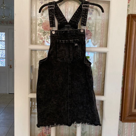 wild fable Dresses & Skirts - 116.  De-stressed black dress